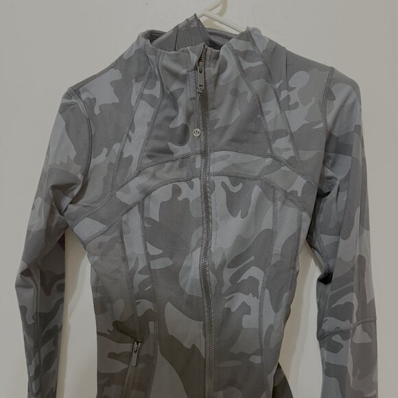 Lululemon Camo Define Jacket Size 8 (medium) - Picture 1 of 5